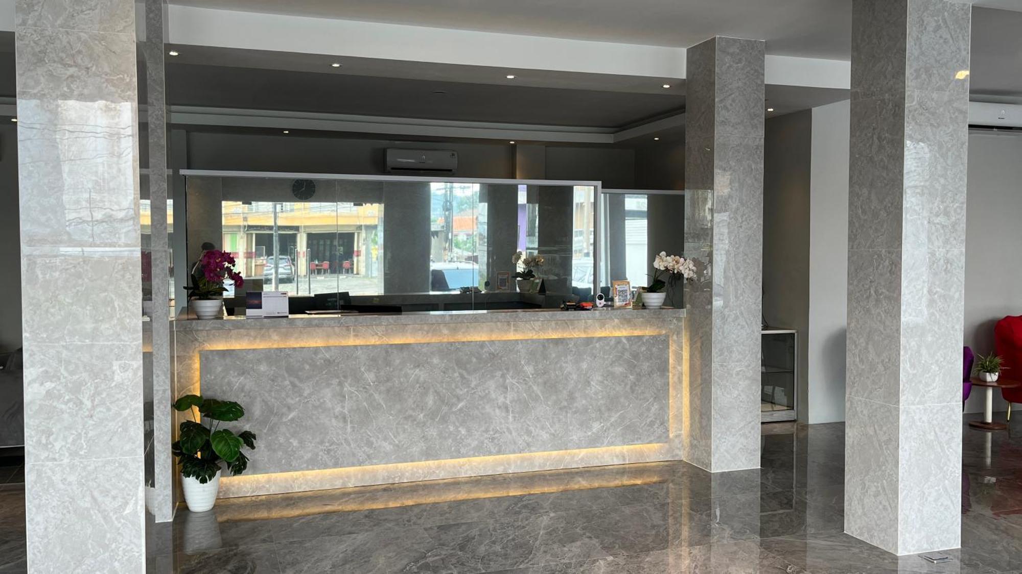Reddoorz Premium At Jalan Diponegoro Lampung Hotel Bandar Lampung Eksteriør billede