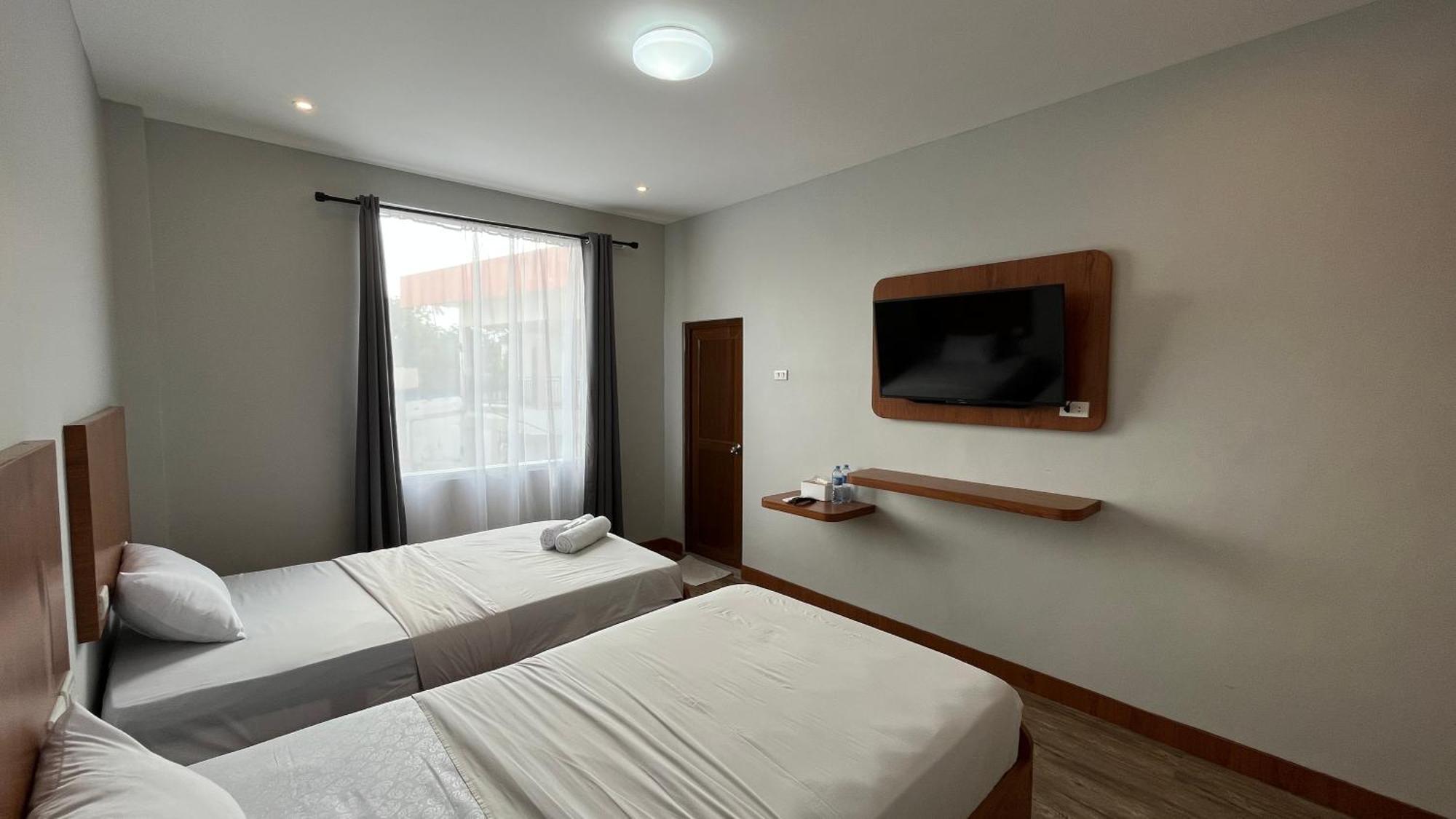 Reddoorz Premium At Jalan Diponegoro Lampung Hotel Bandar Lampung Eksteriør billede