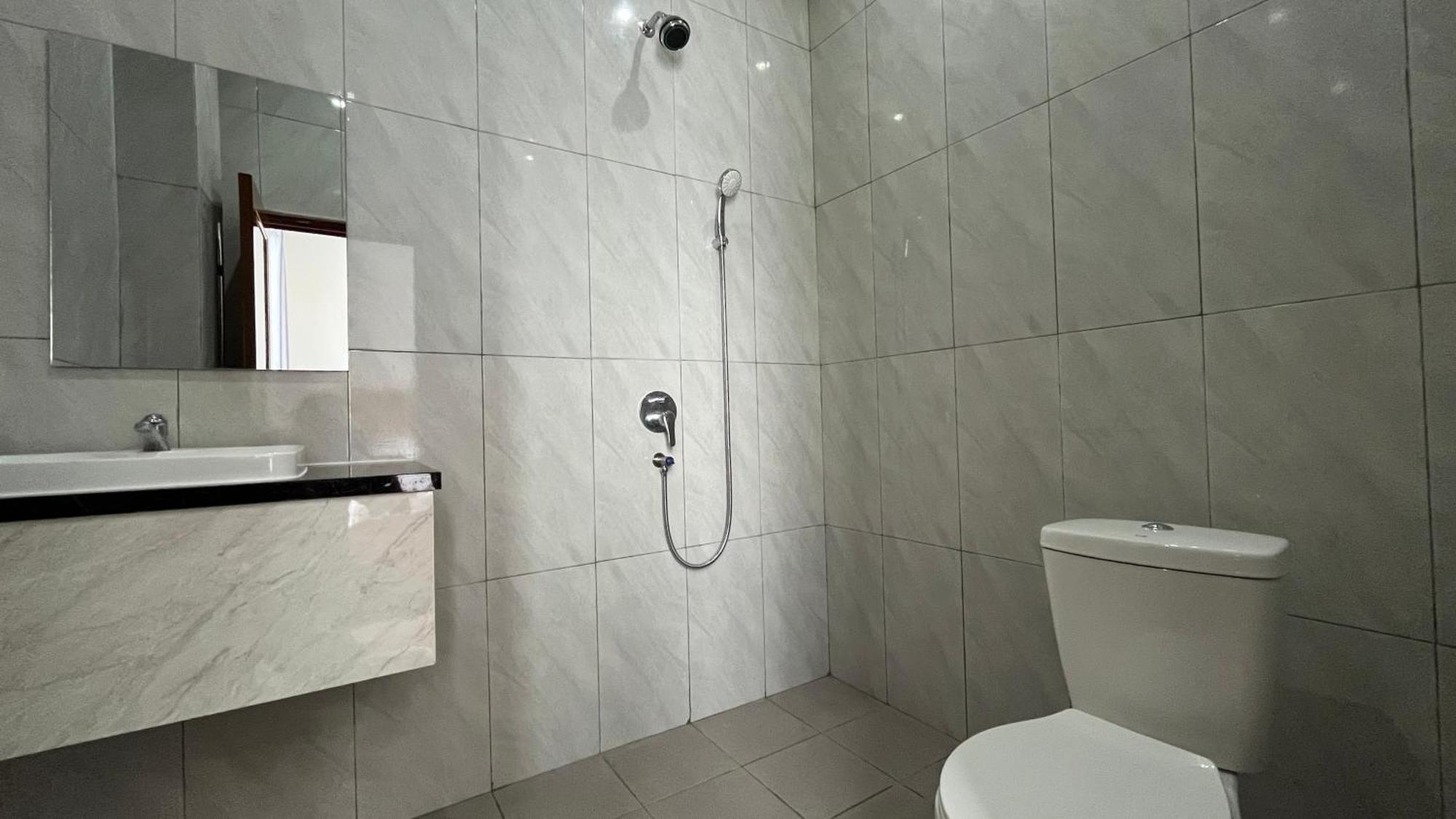 Reddoorz Premium At Jalan Diponegoro Lampung Hotel Bandar Lampung Eksteriør billede