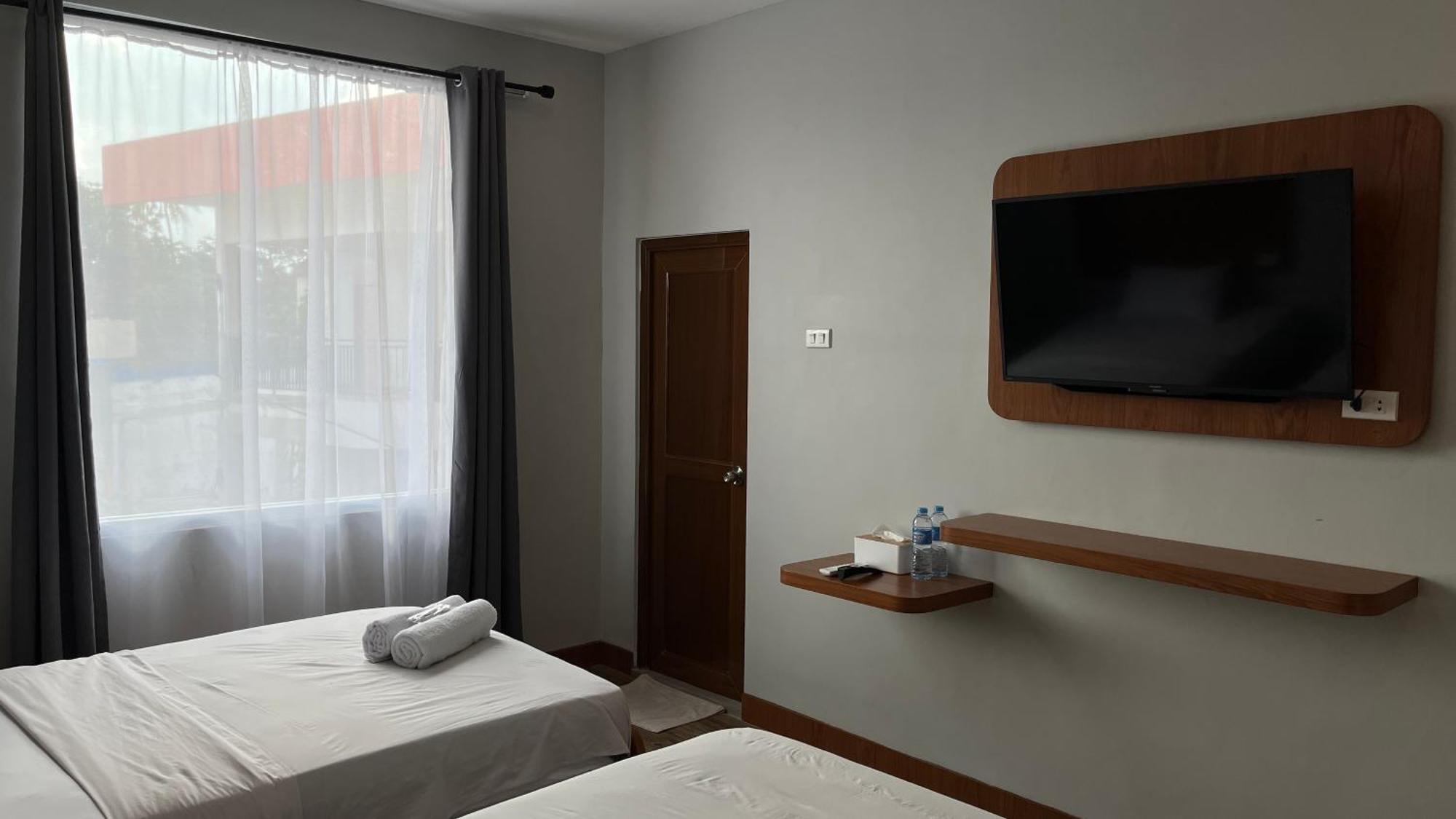 Reddoorz Premium At Jalan Diponegoro Lampung Hotel Bandar Lampung Eksteriør billede