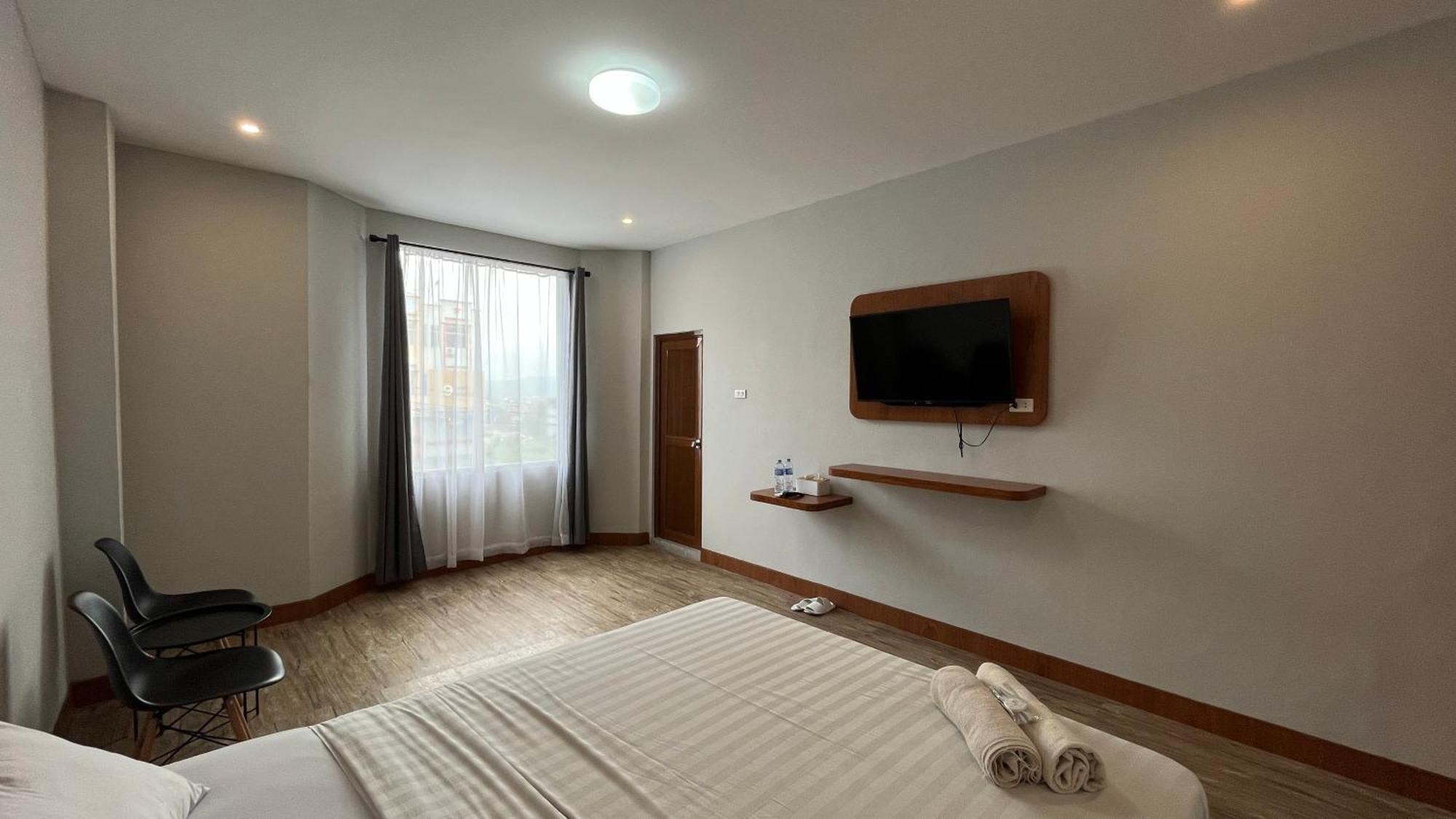 Reddoorz Premium At Jalan Diponegoro Lampung Hotel Bandar Lampung Eksteriør billede